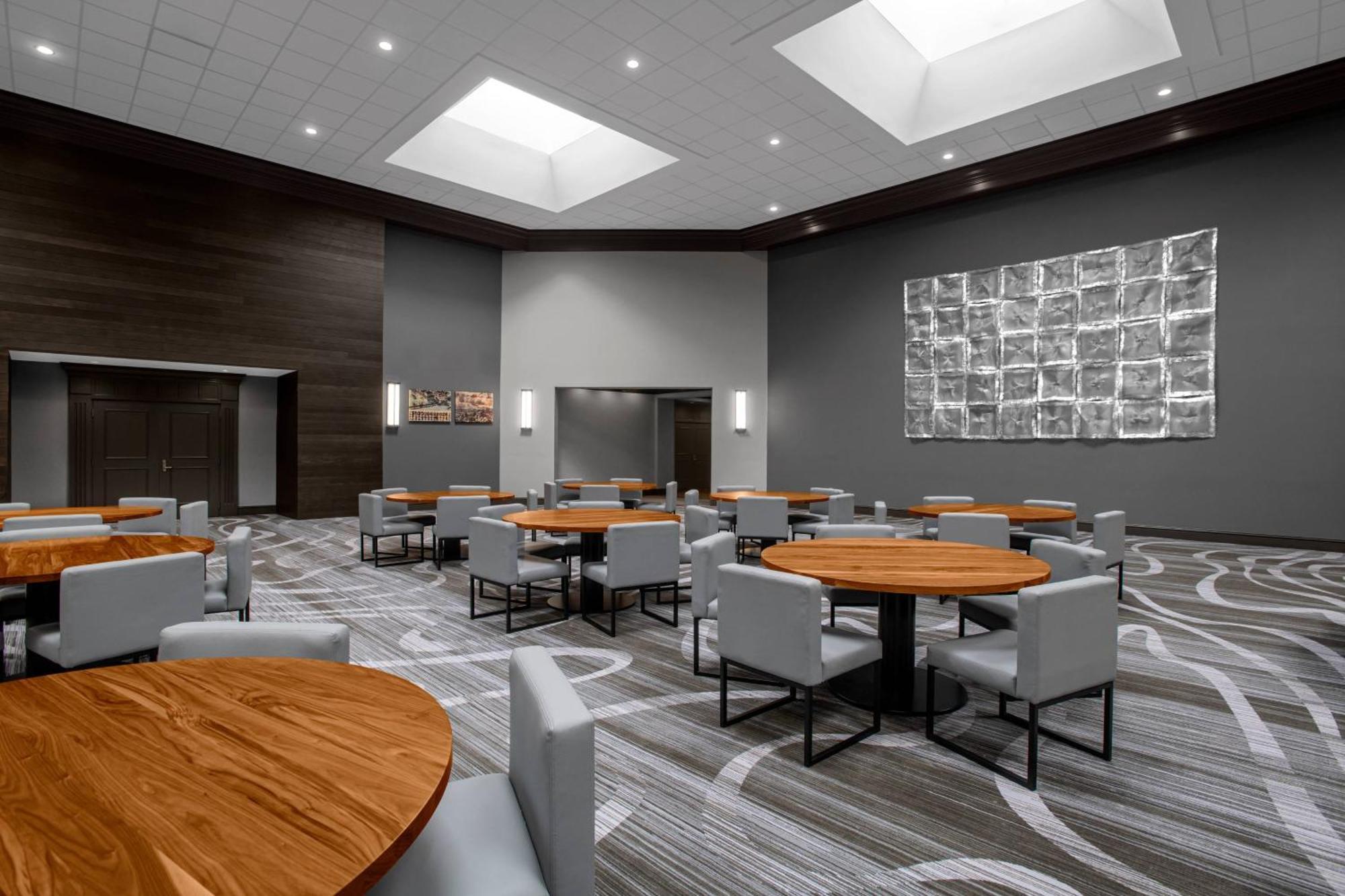 Pittsburgh Marriott North 4*